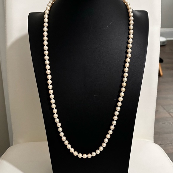 Ralph Lauren Collections glass pearls necklace - Picture 5 of 6